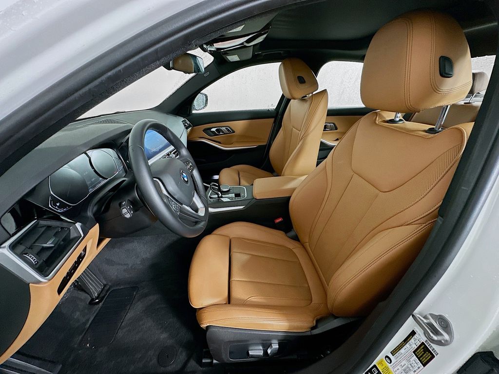 Thumbnail: 2022 BMW 3 Series - 21