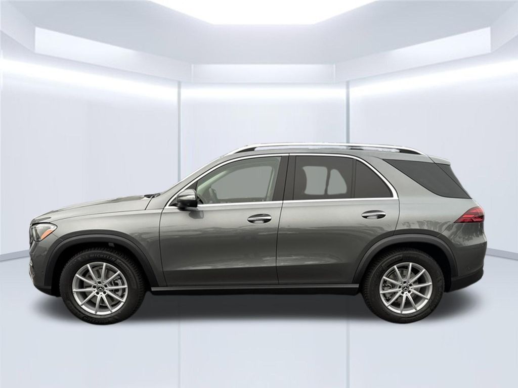 Thumbnail: 2026 Mercedes-Benz GLE - 2