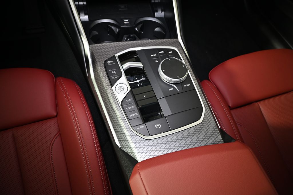 Thumbnail: 2025 BMW 3 Series - 19