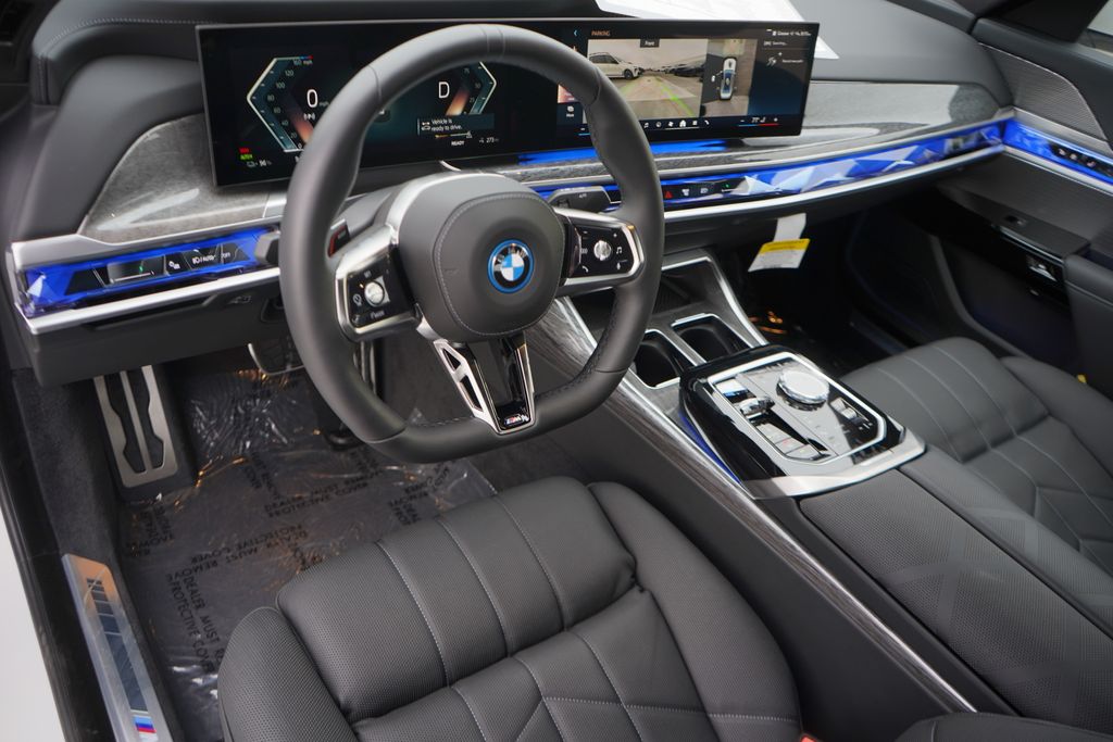 2024 BMW i7 xDrive60 12