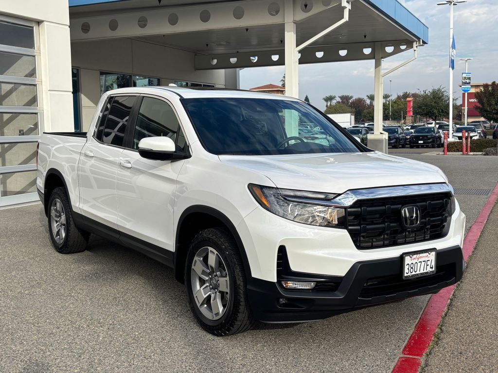 Thumbnail: 2025 Honda Ridgeline - 3
