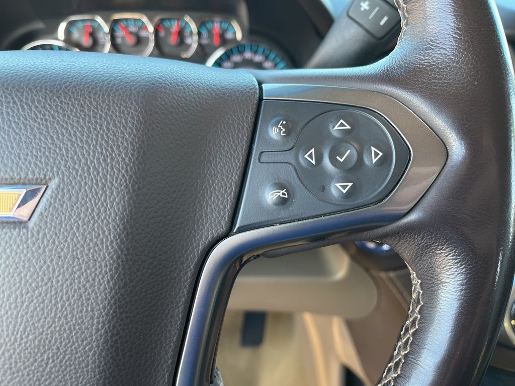 2018 Chevrolet Suburban LT 19