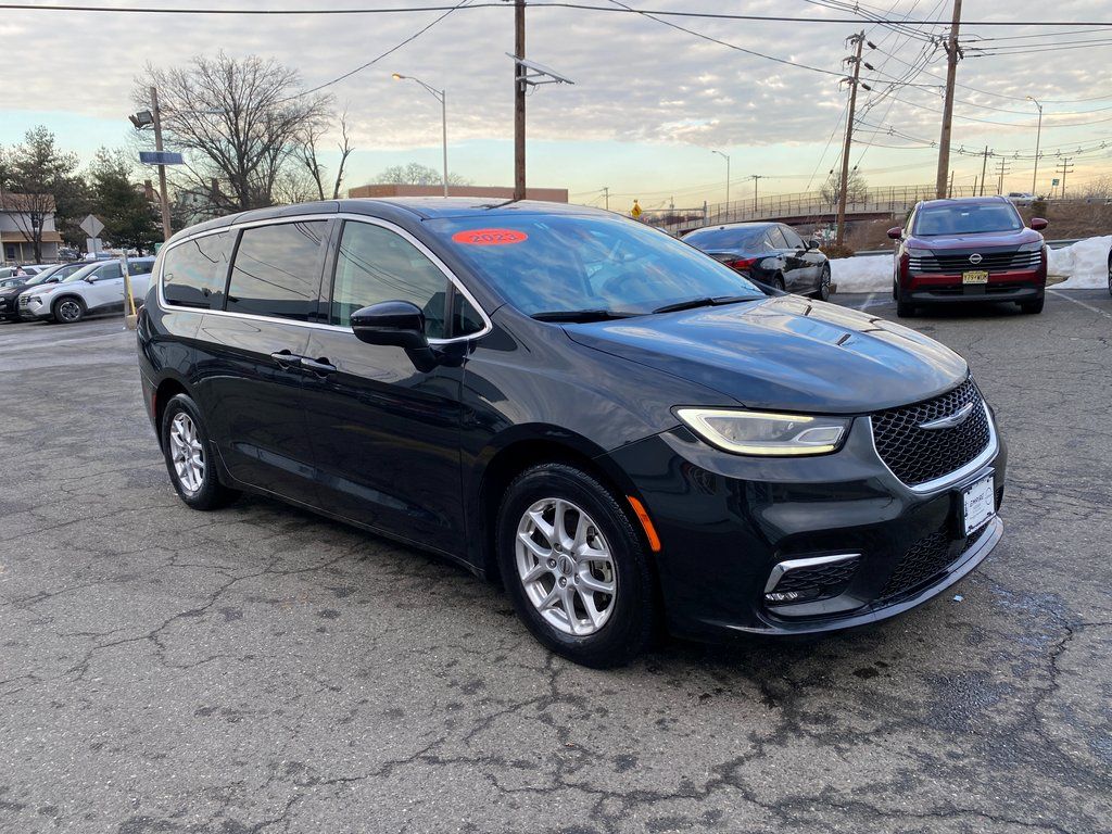 2023 Chrysler Pacifica Touring L FWD