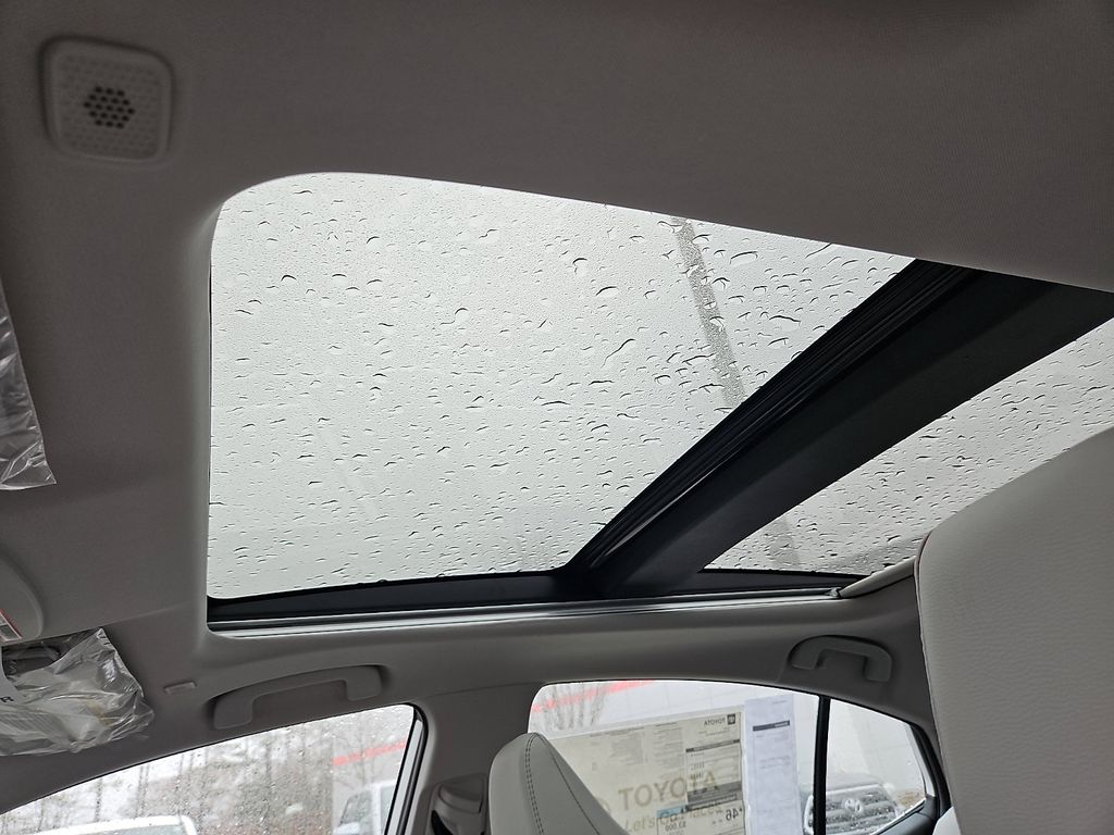 Thumbnail: 2026 Toyota Camry - 11