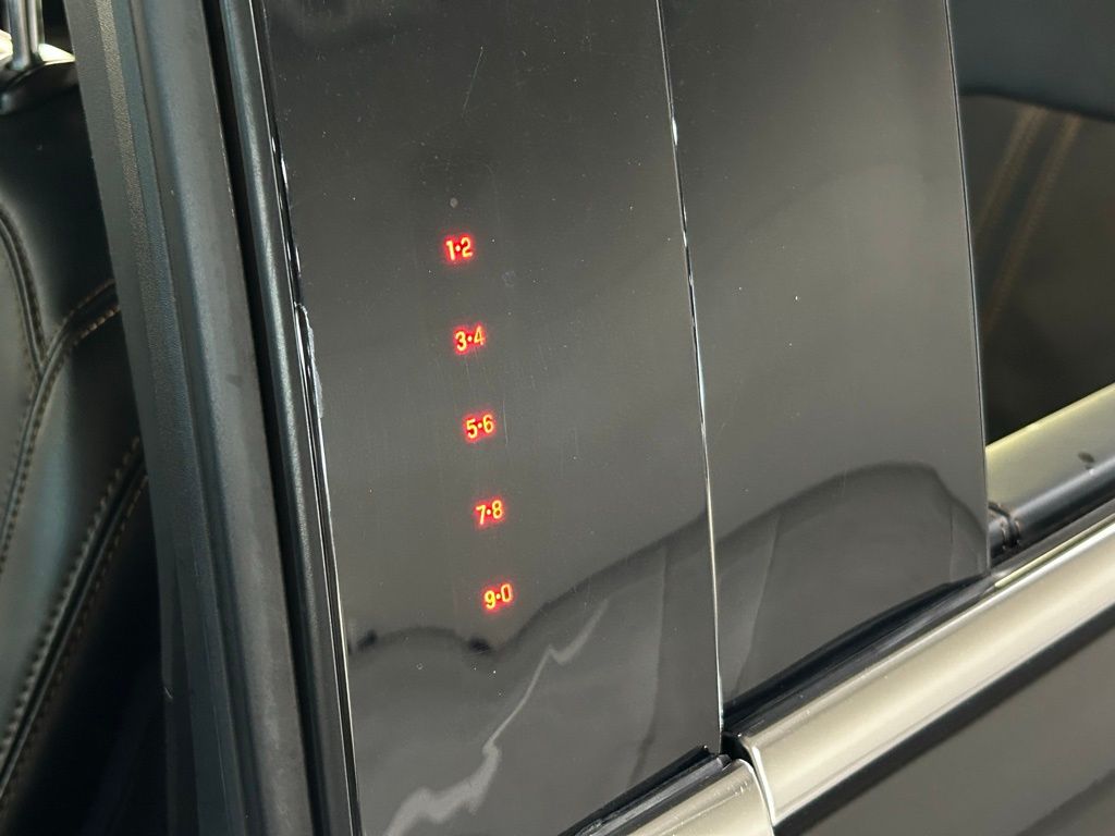 Used 2023 Agate Black Metallic Ford Platinum image 29