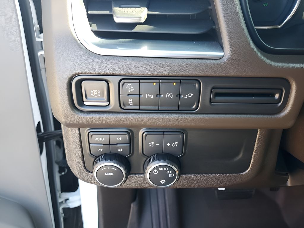 Used Car 2021 Chevrolet Suburban  Z71 For Sale Under $60,000 In Austin, Texas