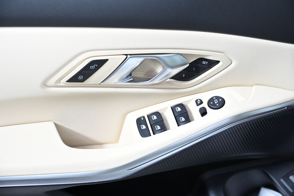 Thumbnail: 2026 BMW 3 Series - 22