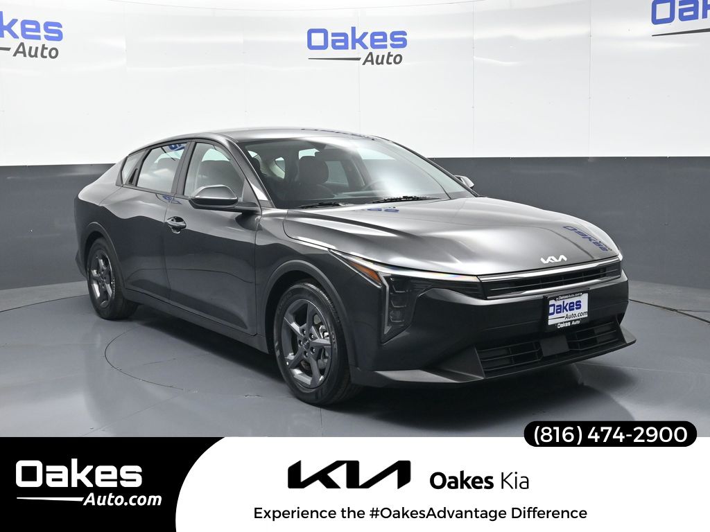 2025 Kia K4 LXS FWD