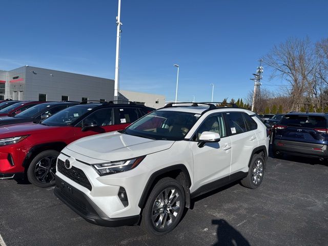 2025 Toyota RAV4 XLE Premium's photo