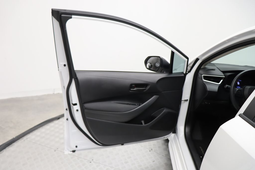 2023 Toyota Corolla LE 16