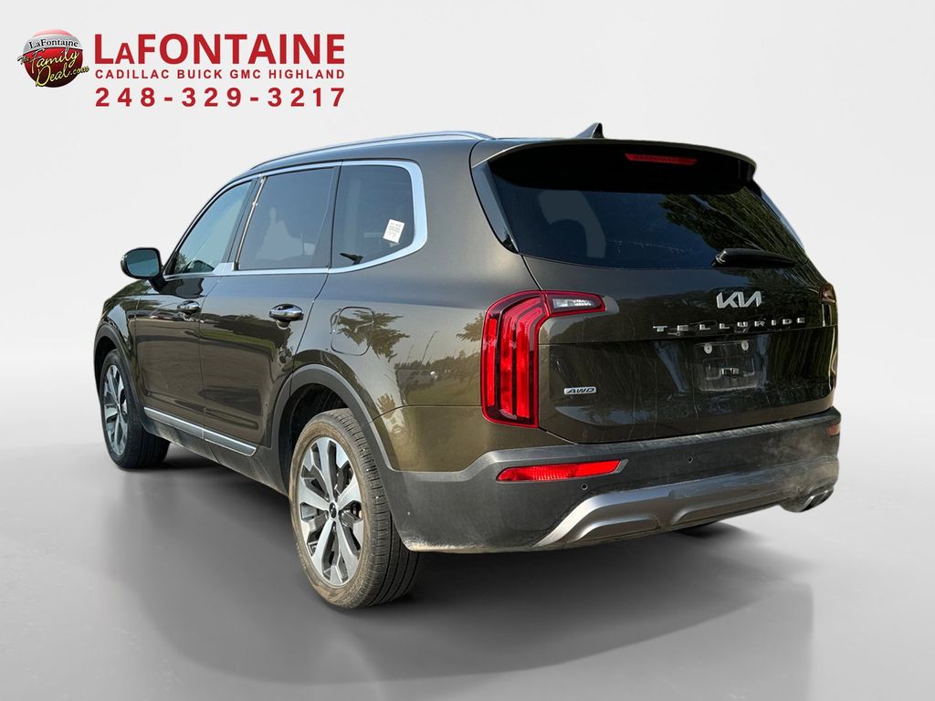 2022 Kia Telluride S 5