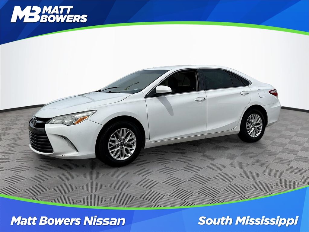 Super White 2017 Toyota Camry Sedan 6-Speed Automatic
