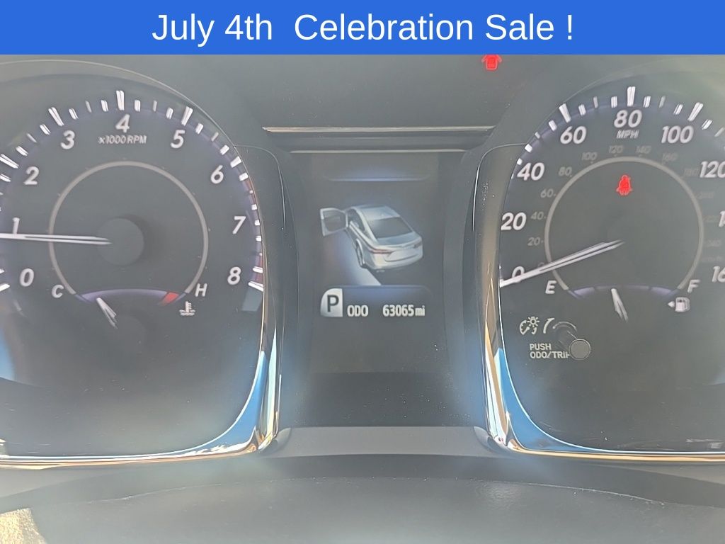 Creme Brulee 2014 Toyota Avalon Sedan Front-Wheel Drive 6-Speed Automatic