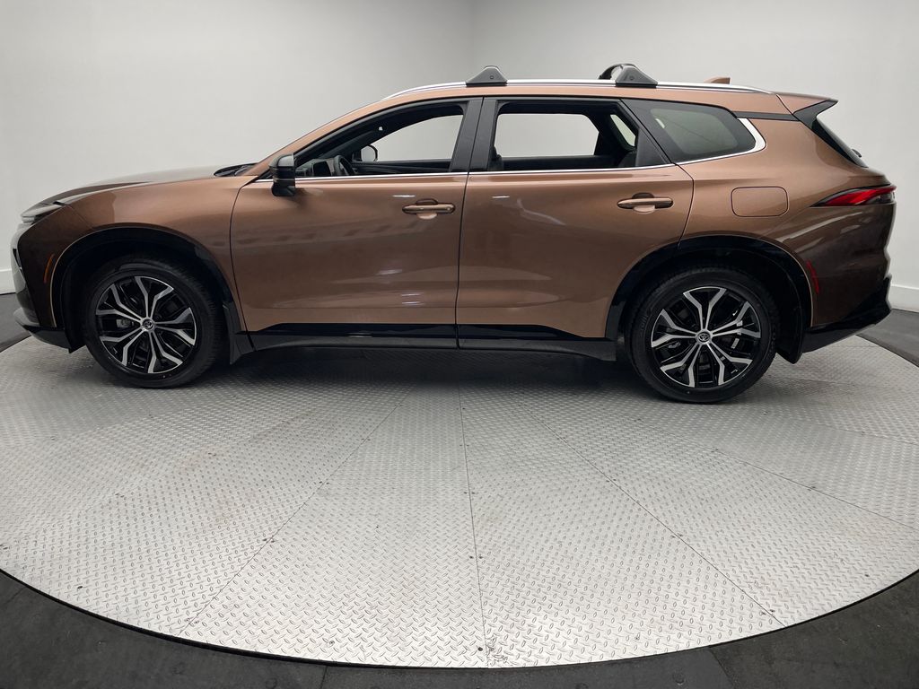 Thumbnail: 2026 Toyota Crown Signia - 8