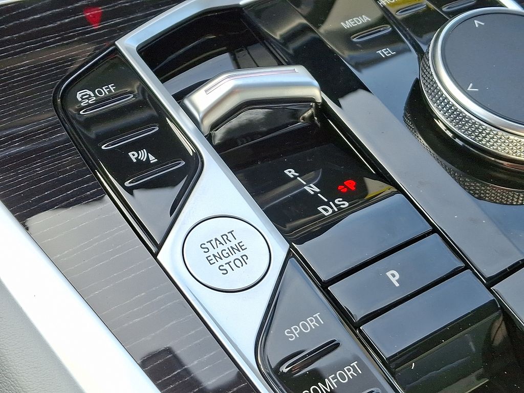 Thumbnail: 2026 BMW X6 - 7