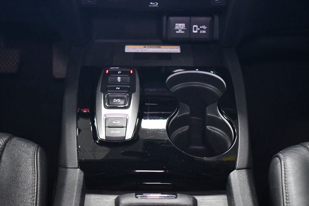 Thumbnail: 2020 Honda Pilot - 20