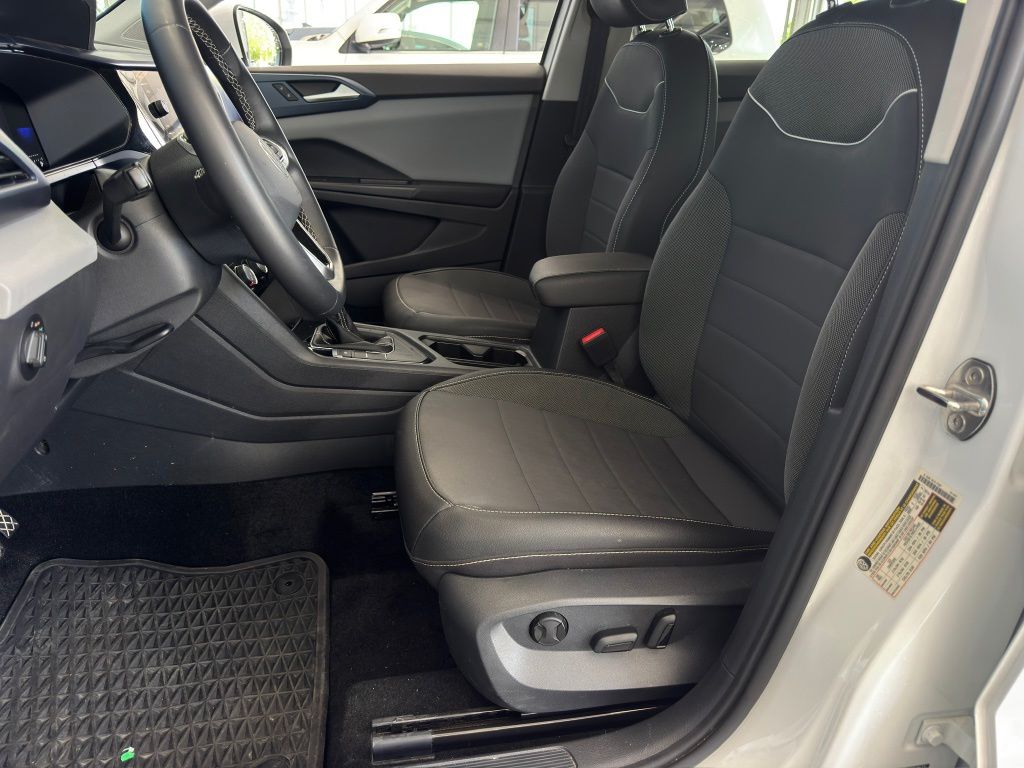 2023 Volkswagen Taos 1.5T SE - 10
