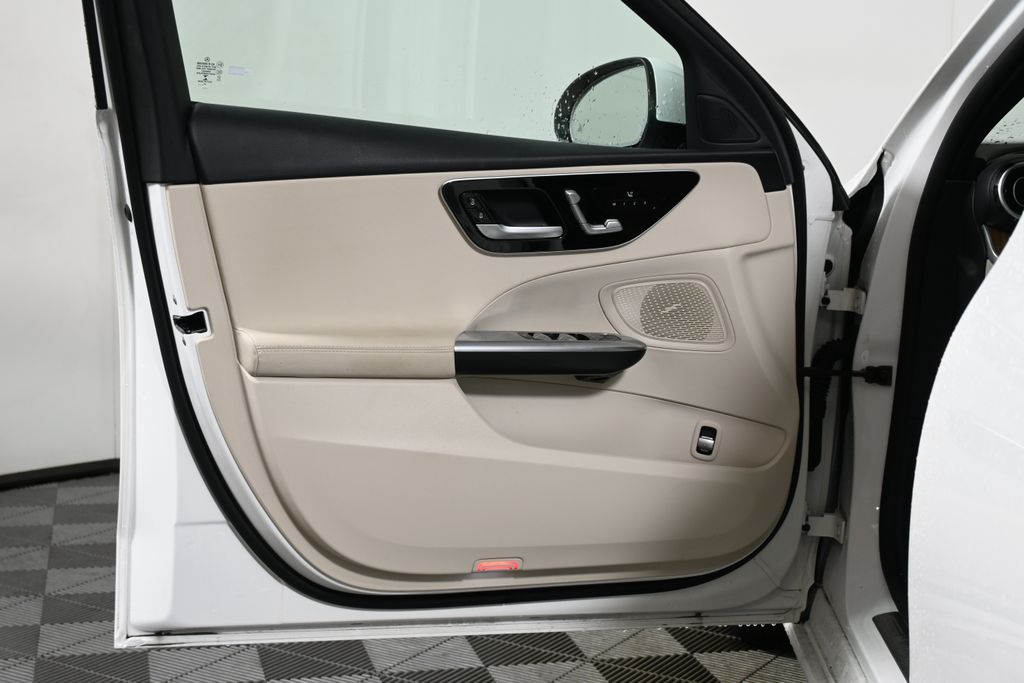 Thumbnail: 2023 Mercedes-Benz C-Class - 27