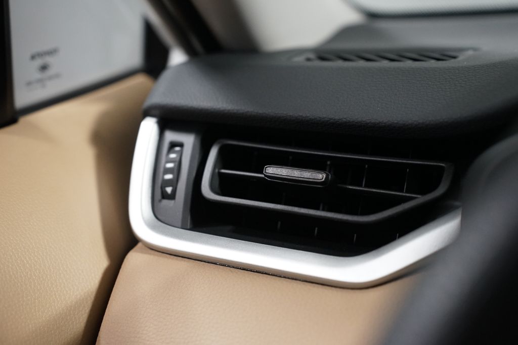 Thumbnail: 2025 Toyota RAV4 - 24