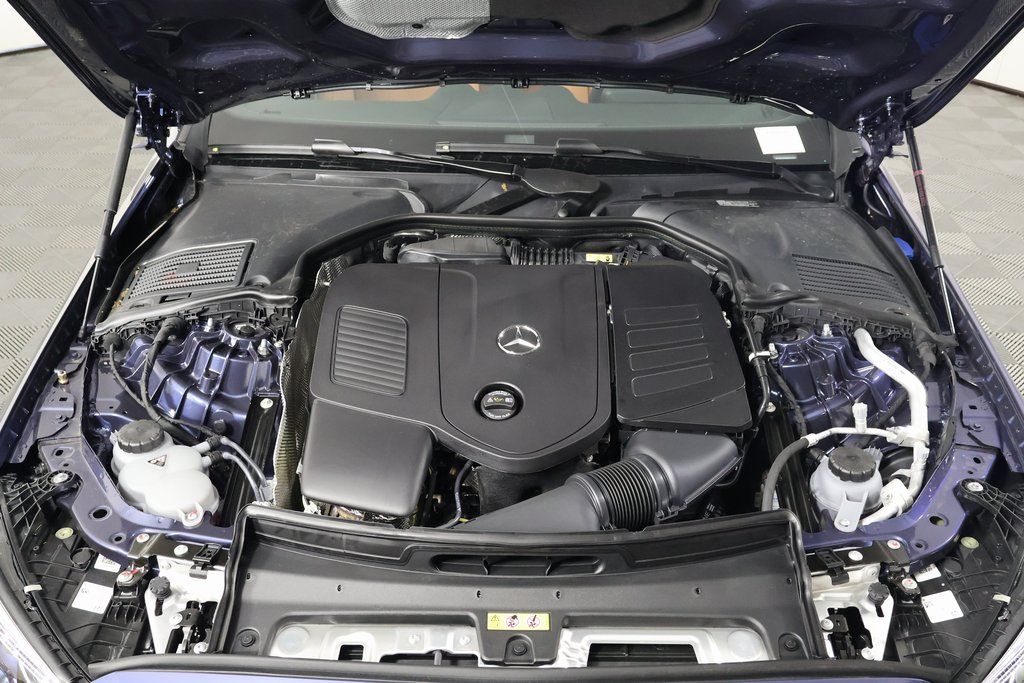 Thumbnail: 2025 Mercedes-Benz C-Class - 9