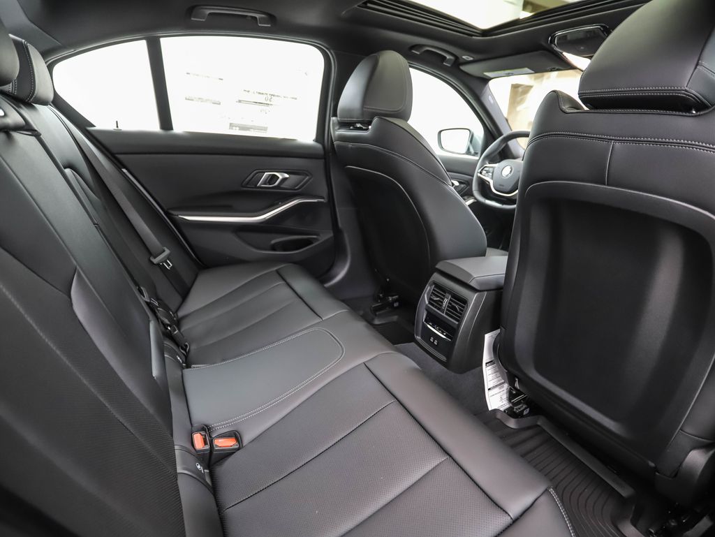 Thumbnail: 2026 BMW 3 Series - 27