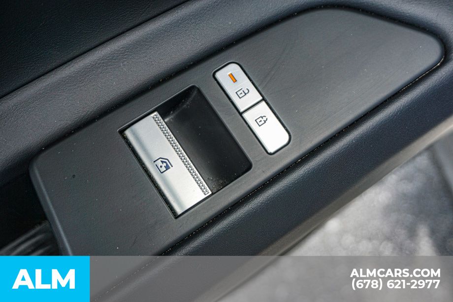 Used 2025 Silver Genesis 2.5T image 54