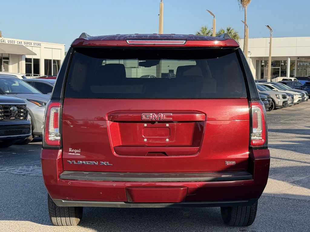 used 2019 GMC Yukon XL car, priced at $23,692