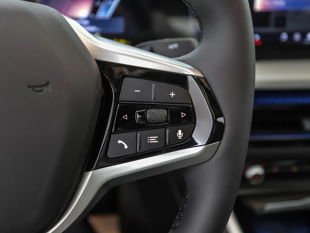 Thumbnail: 2026 BMW i4 - 13