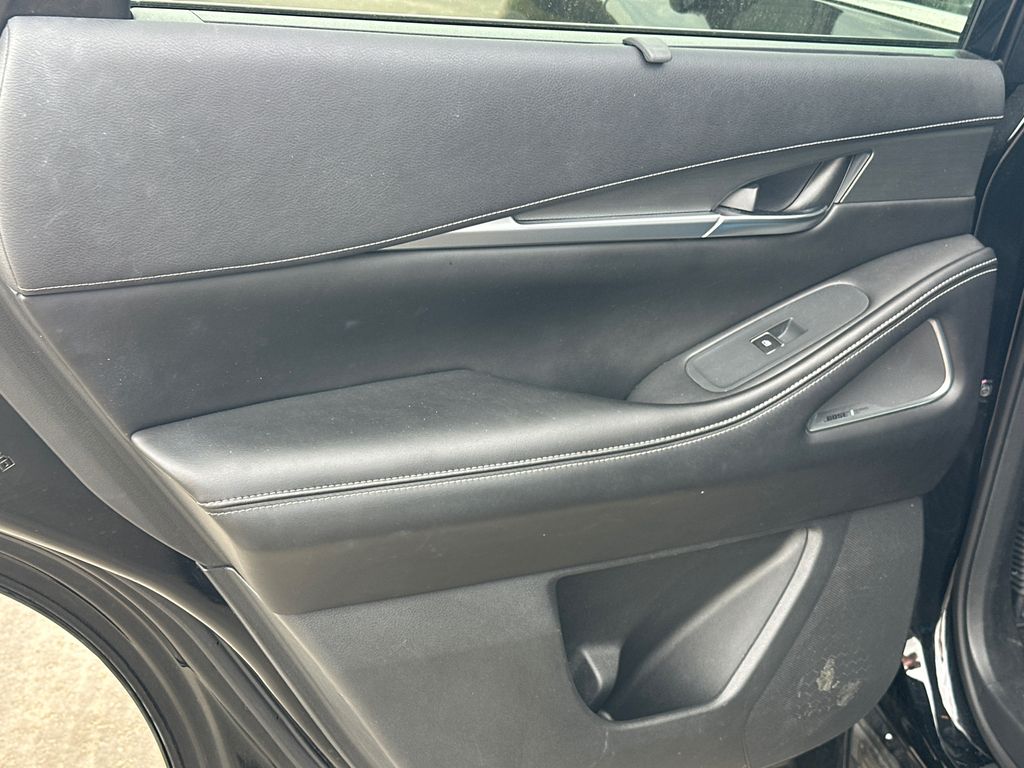 Used 2023 Black INFINITI LUXE image 21