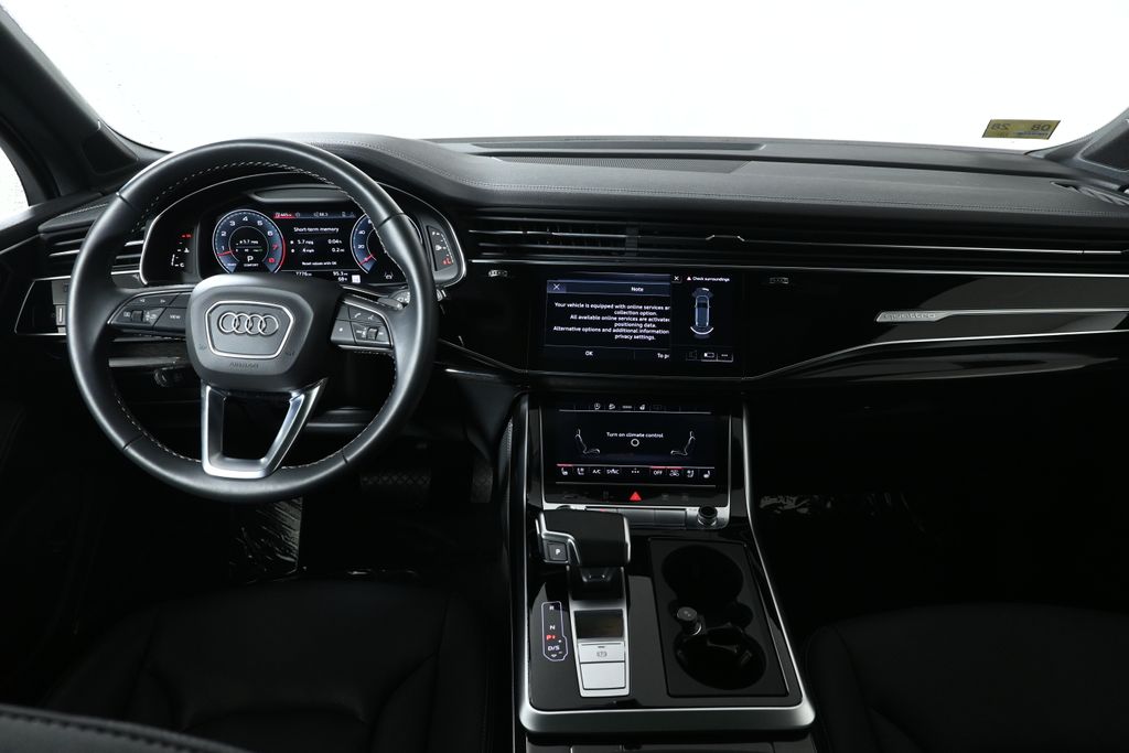 Thumbnail: 2026 Audi Q7 - 17