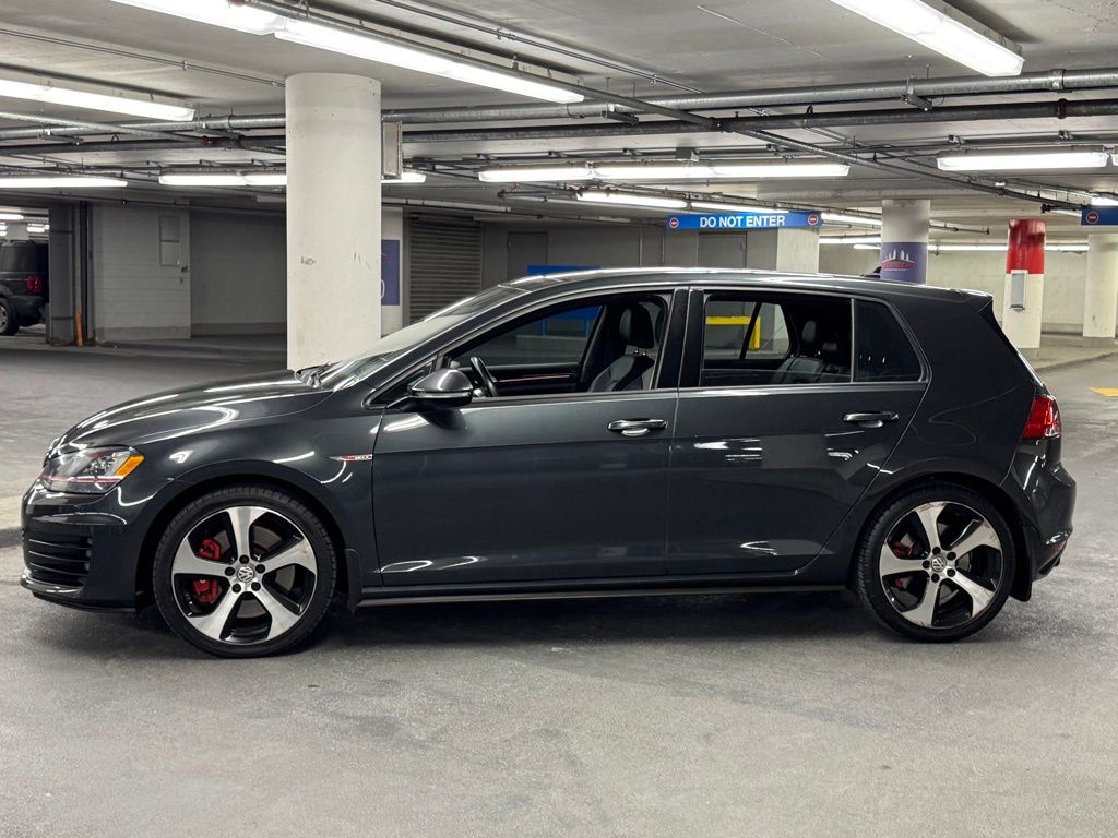 2016 Volkswagen Golf GTI SE 31