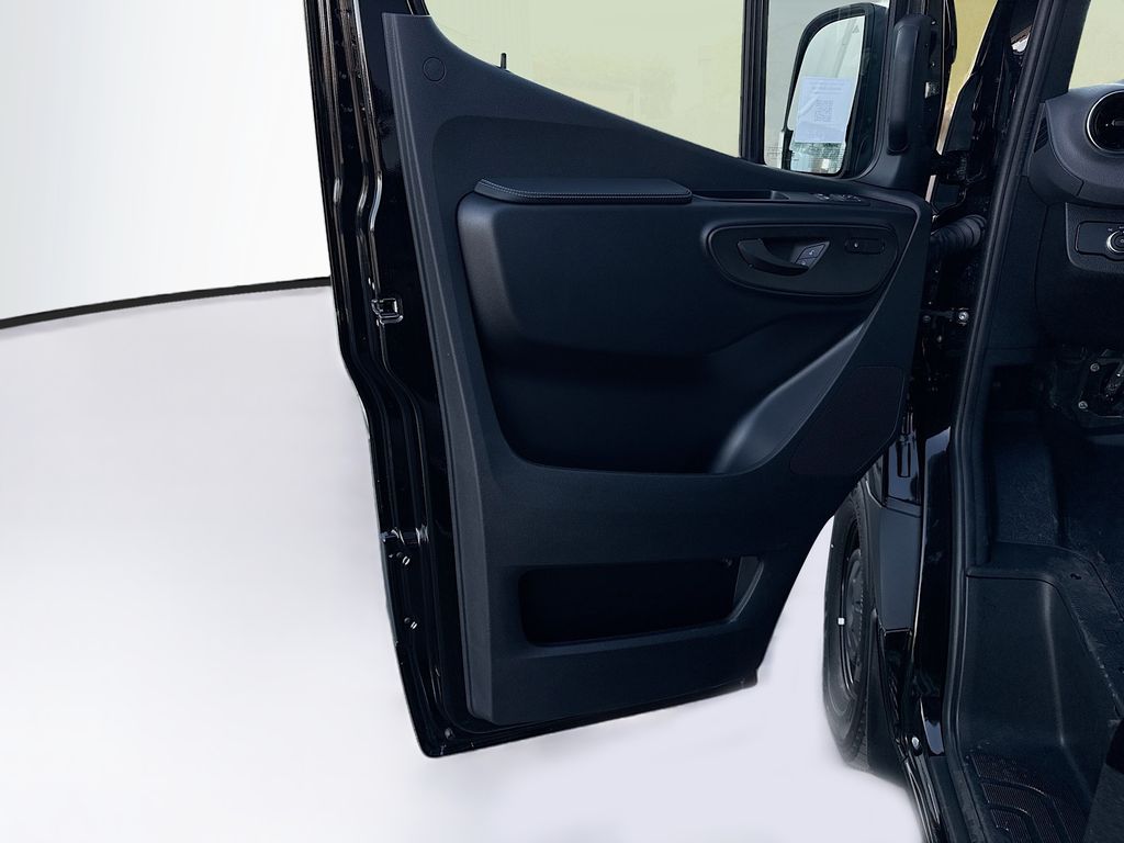 Thumbnail: 2026 Mercedes-Benz Sprinter - 19