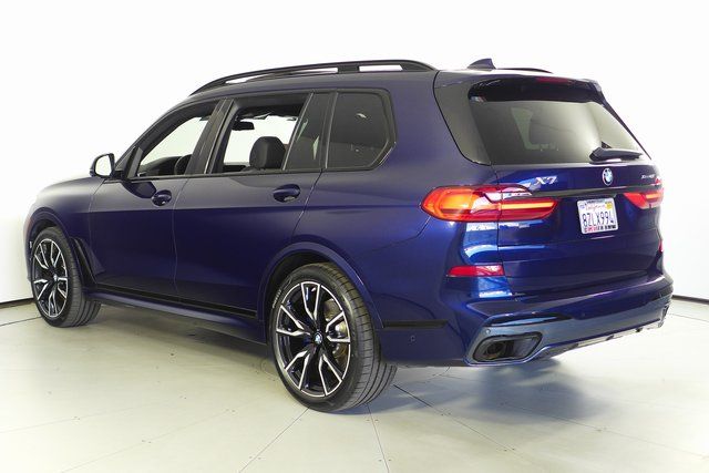 2022 BMW X7 xDrive40i 9