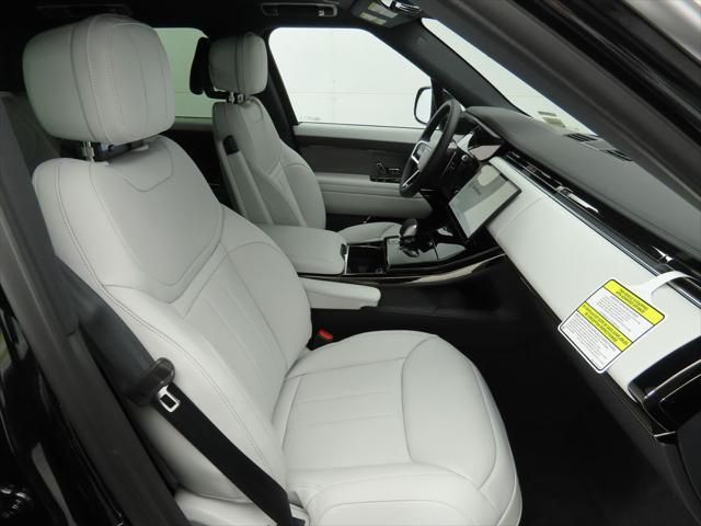Thumbnail: 2026 Land Rover Range Rover Sport - 22