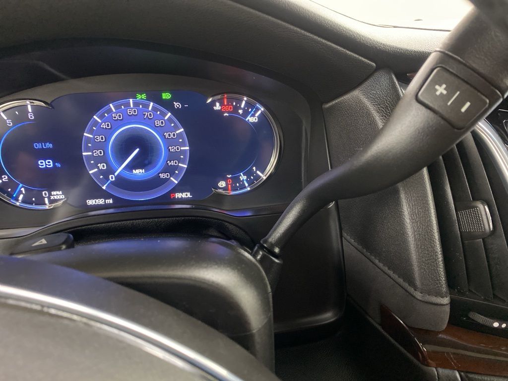 2020 Cadillac Escalade Luxury photo