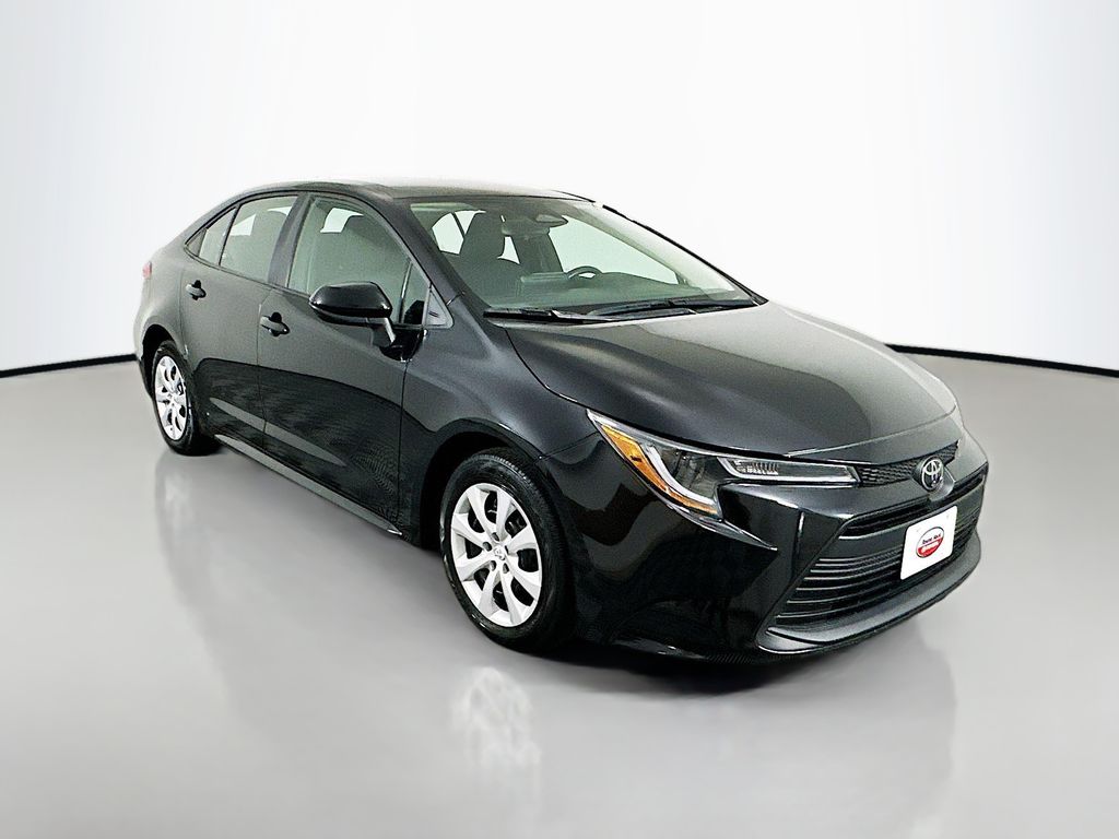 2024 Toyota Corolla LE 3