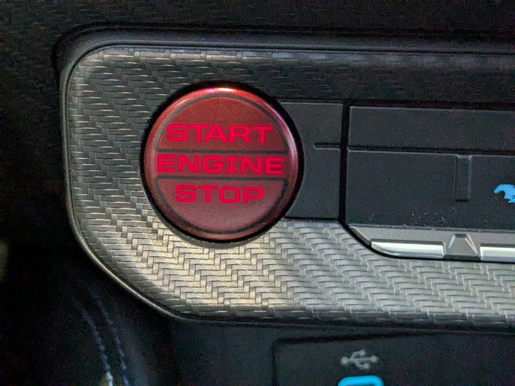 2025 Ford Mustang Dark Horse Fastback