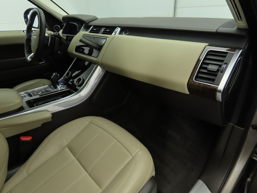 Thumbnail: 2022 Land Rover Range Rover Sport - 18