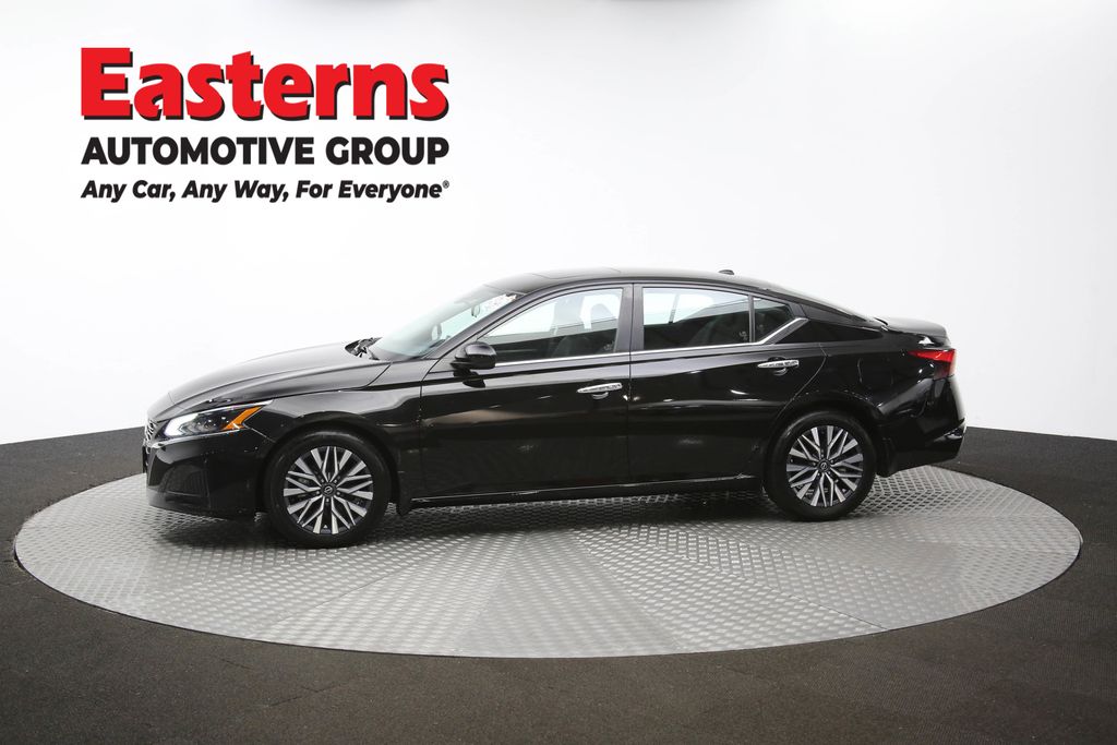 Used 2023 Black Nissan 2.5 SV image 57