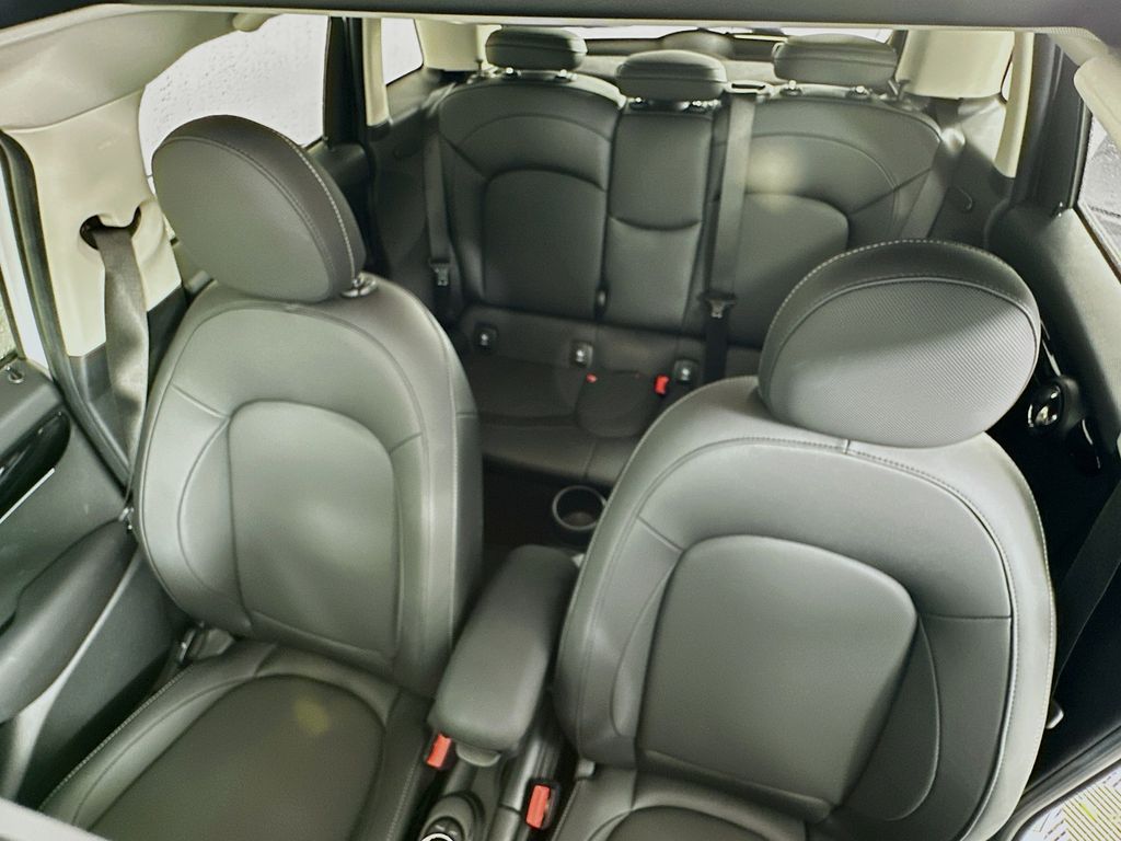 Thumbnail: 2023 MINI Cooper - 23