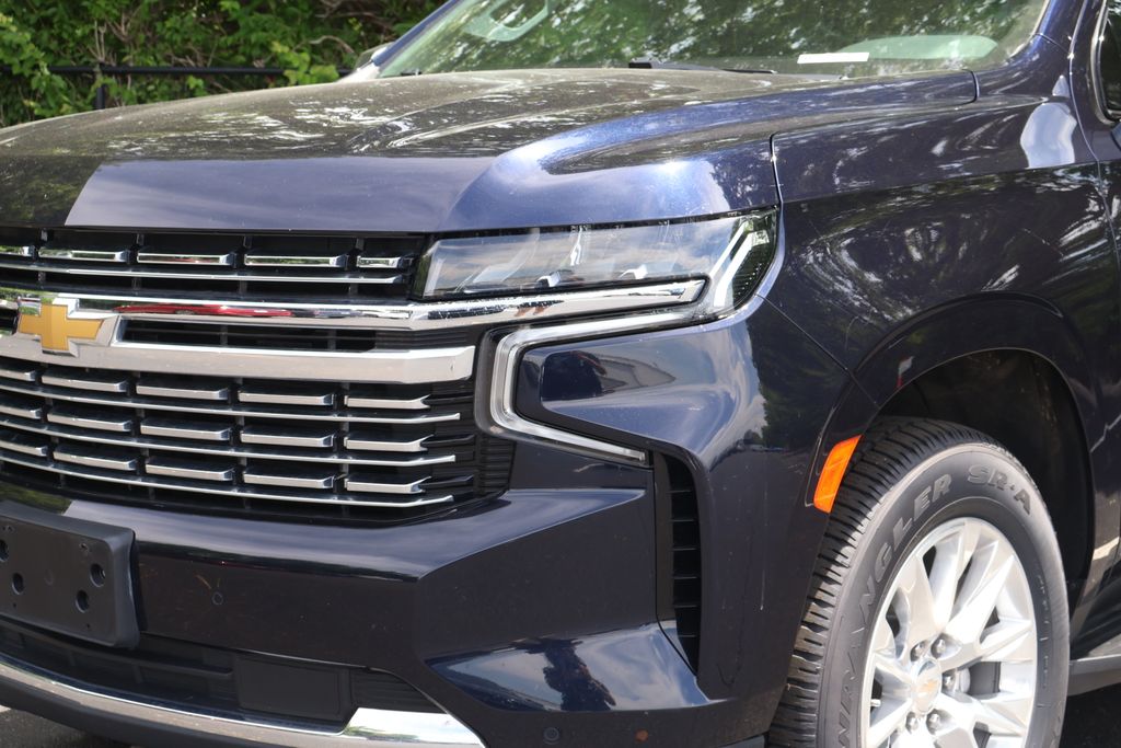 Thumbnail: 2024 Chevrolet Suburban - 3