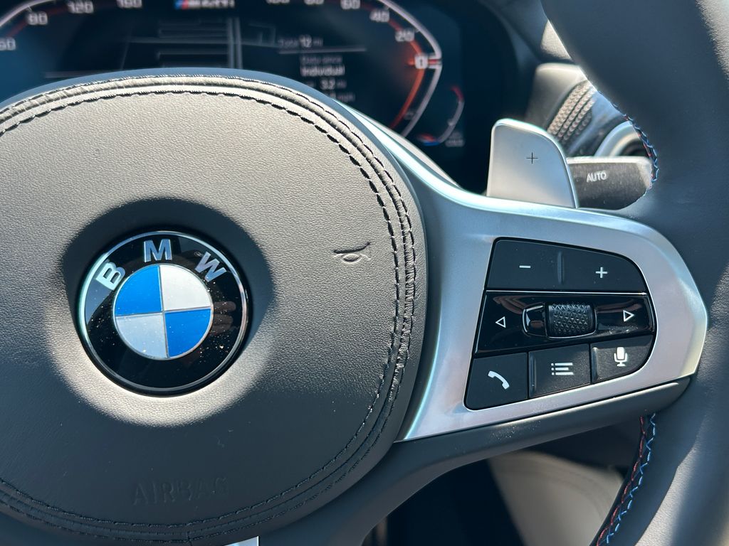Thumbnail: 2025 BMW X4 - 20
