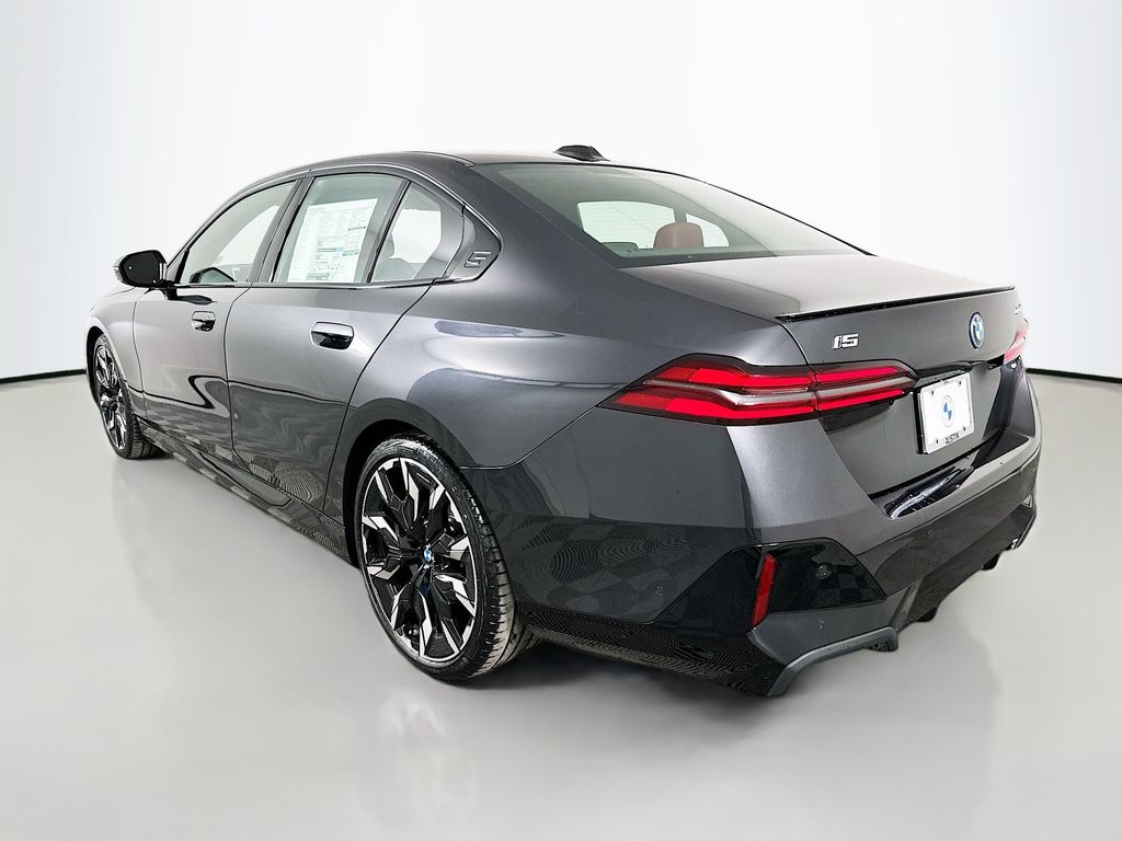 Thumbnail: 2026 BMW i5 - 7