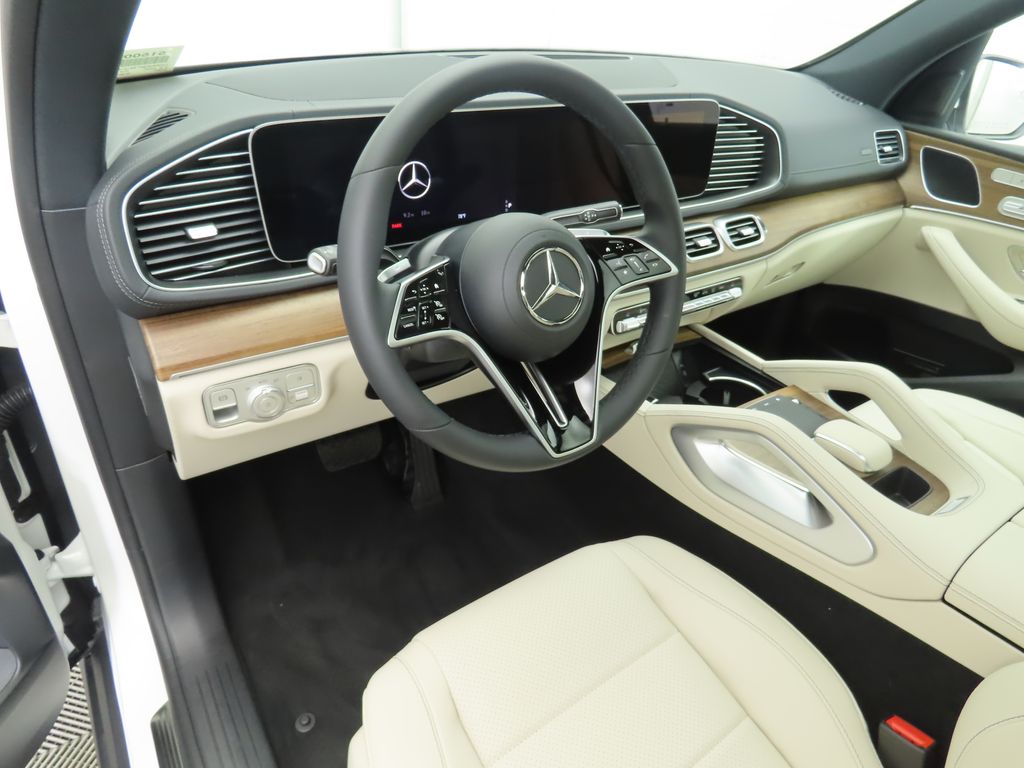 Thumbnail: 2026 Mercedes-Benz GLE - 10