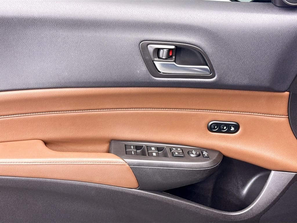 Thumbnail: 2020 Acura ILX - 21