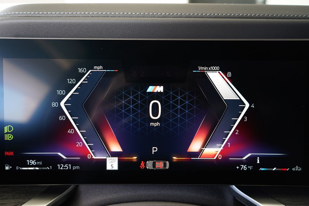 Thumbnail: 2025 BMW 7 Series - 17