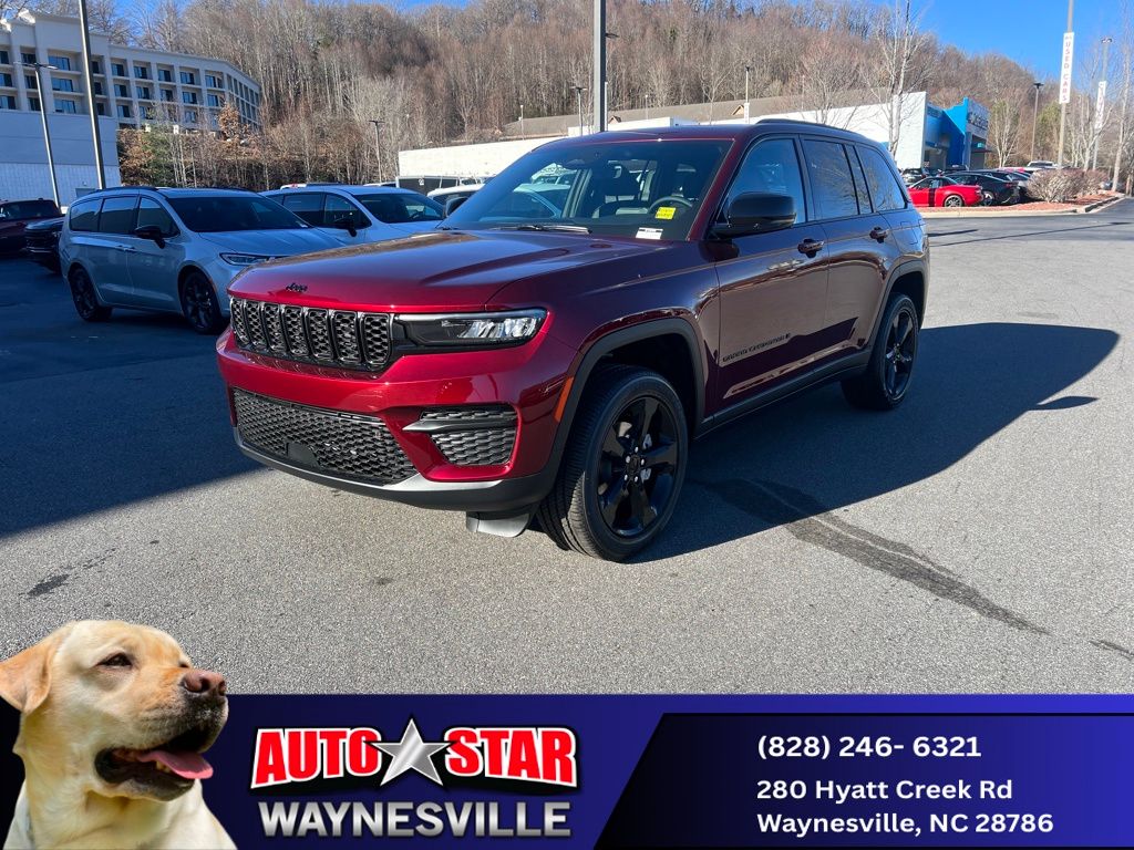 new 2025 Jeep Grand Cherokee car, priced at $43,990