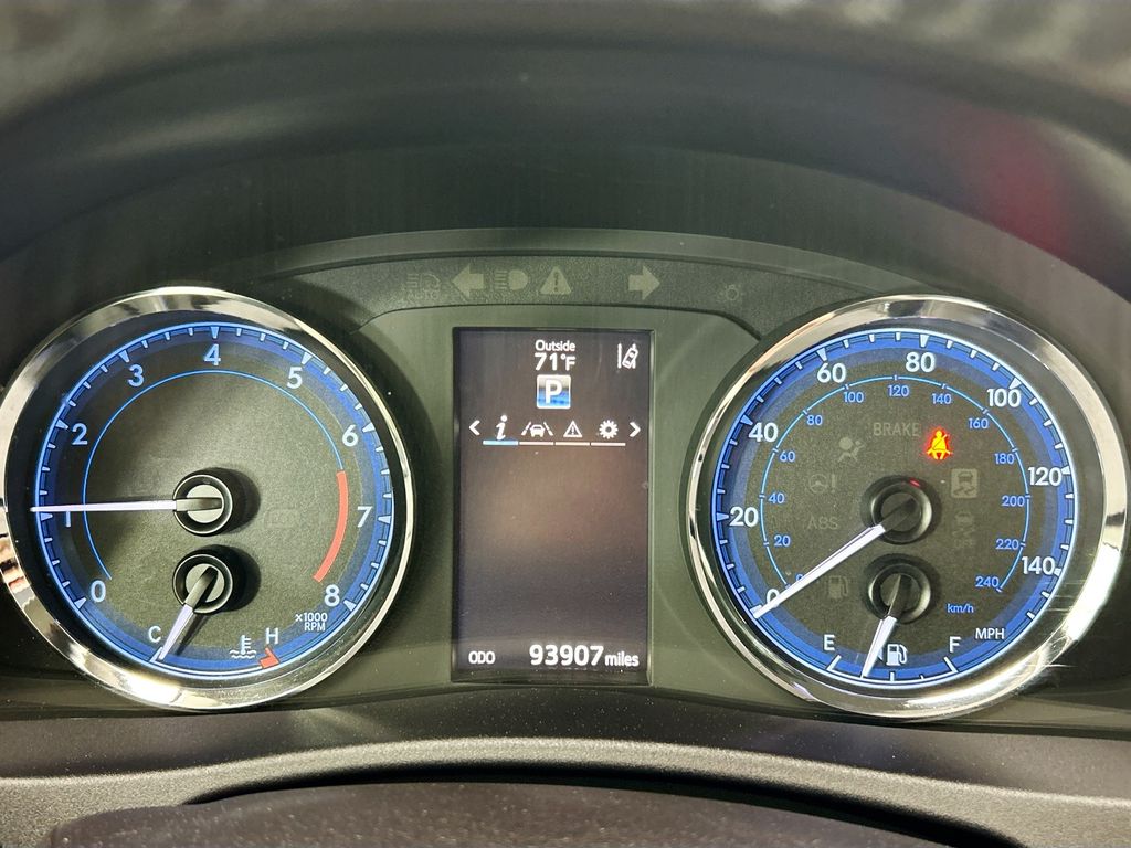 Thumbnail: 2019 Toyota Corolla - 32