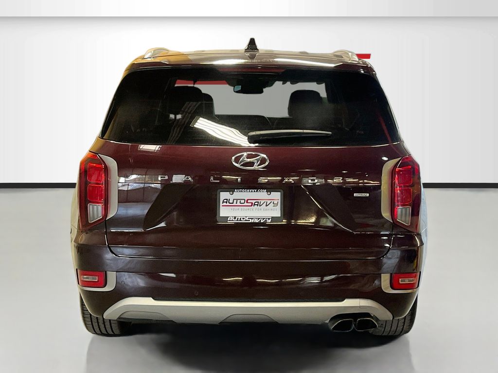 Used 2022 Sierra Burgundy Hyundai Limited image 6