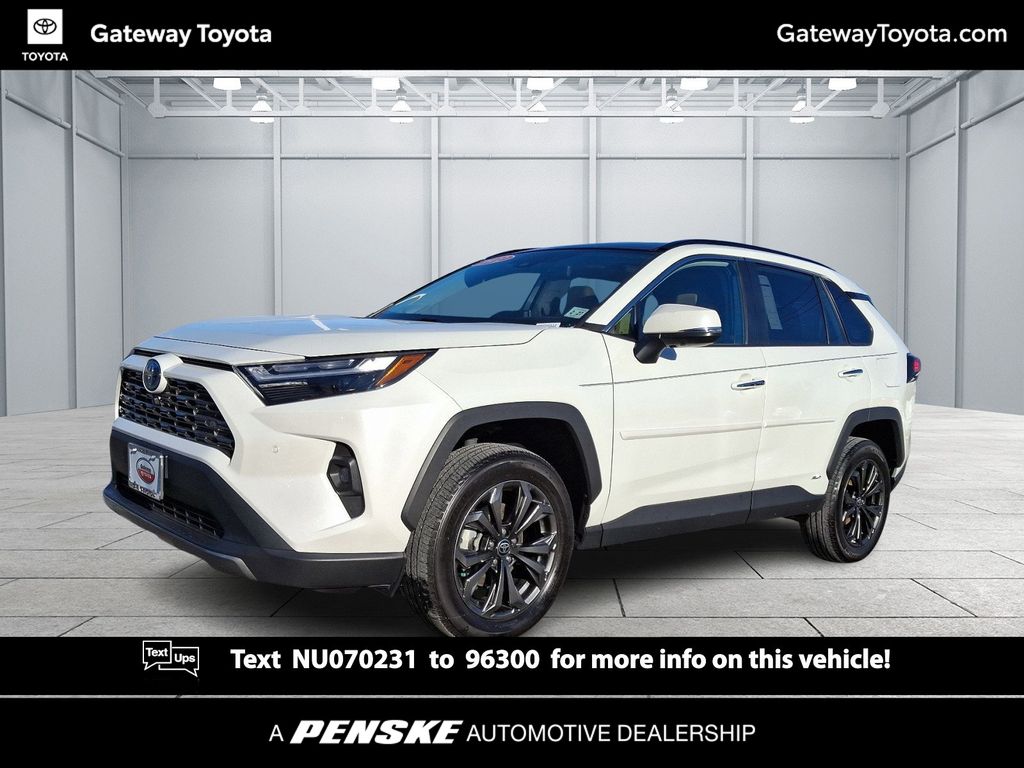 2022 Toyota RAV4 Limited -
                Toms River, NJ